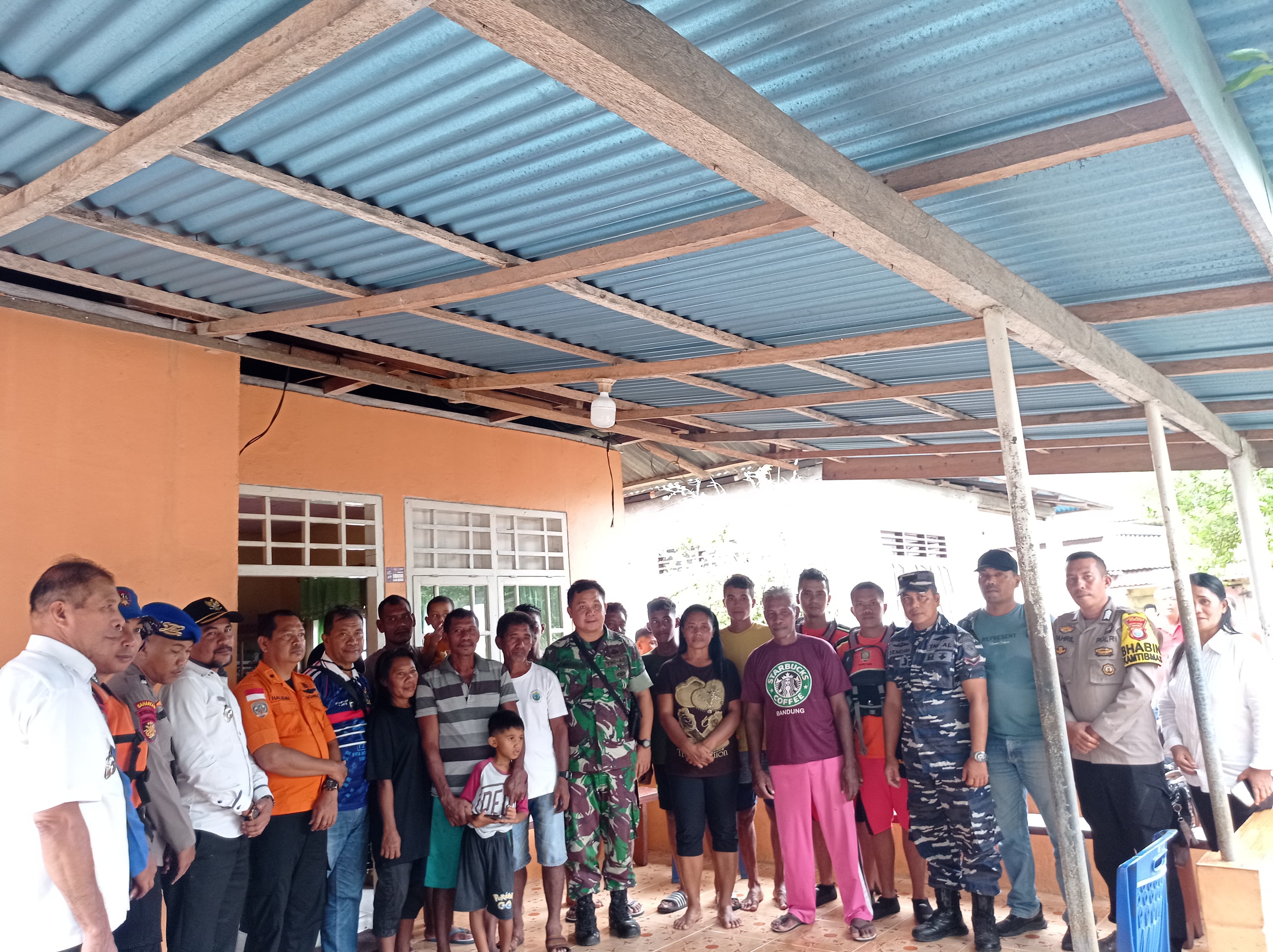 Longboat POB 11 orang yang dinyatakan Lost Contact ditemukan selamat